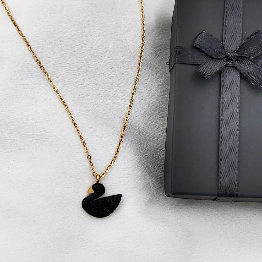 Exquisite Black Swan Pendant Necklace